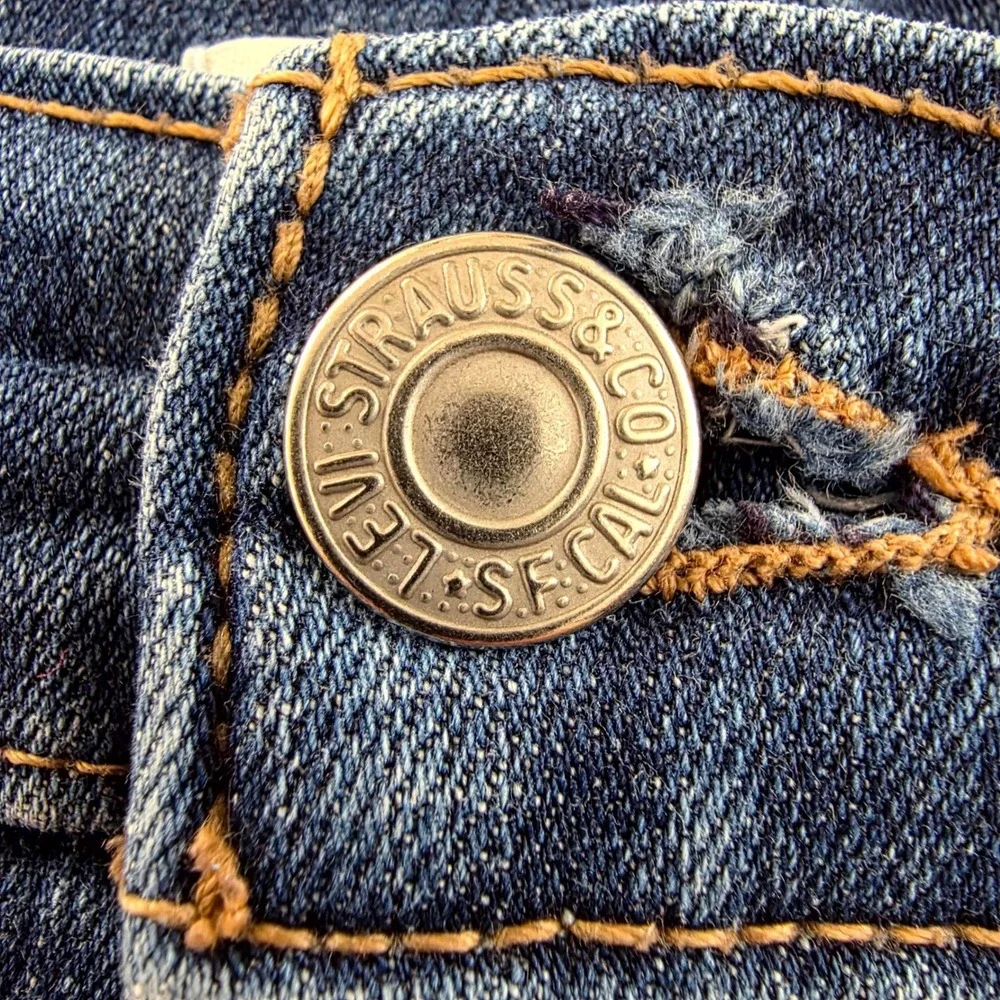 Levis Mid Length Shorts Womens 33 Blue Dark Wash Cuffed Denim Casual Summer
